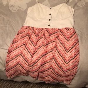 Short dress with white and pink bottom